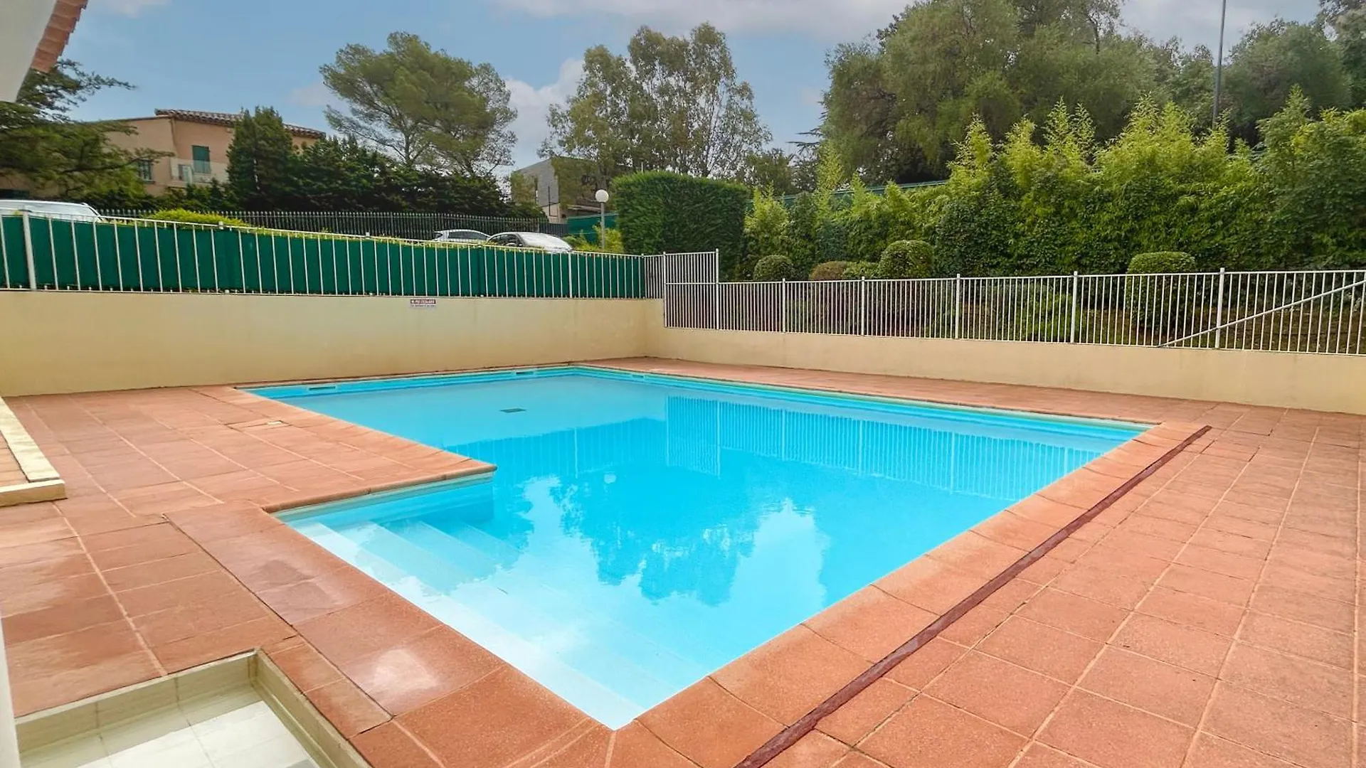 Balcon, Parking, Piscine Et Clim' A 2 Pas Du Port Santa Lucia Appartement Saint-Raphaël Frankrijk